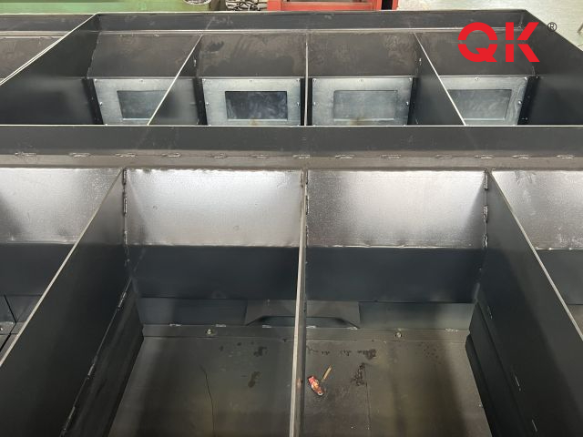 刮板式全自動(dòng)除塵清渣切割平臺